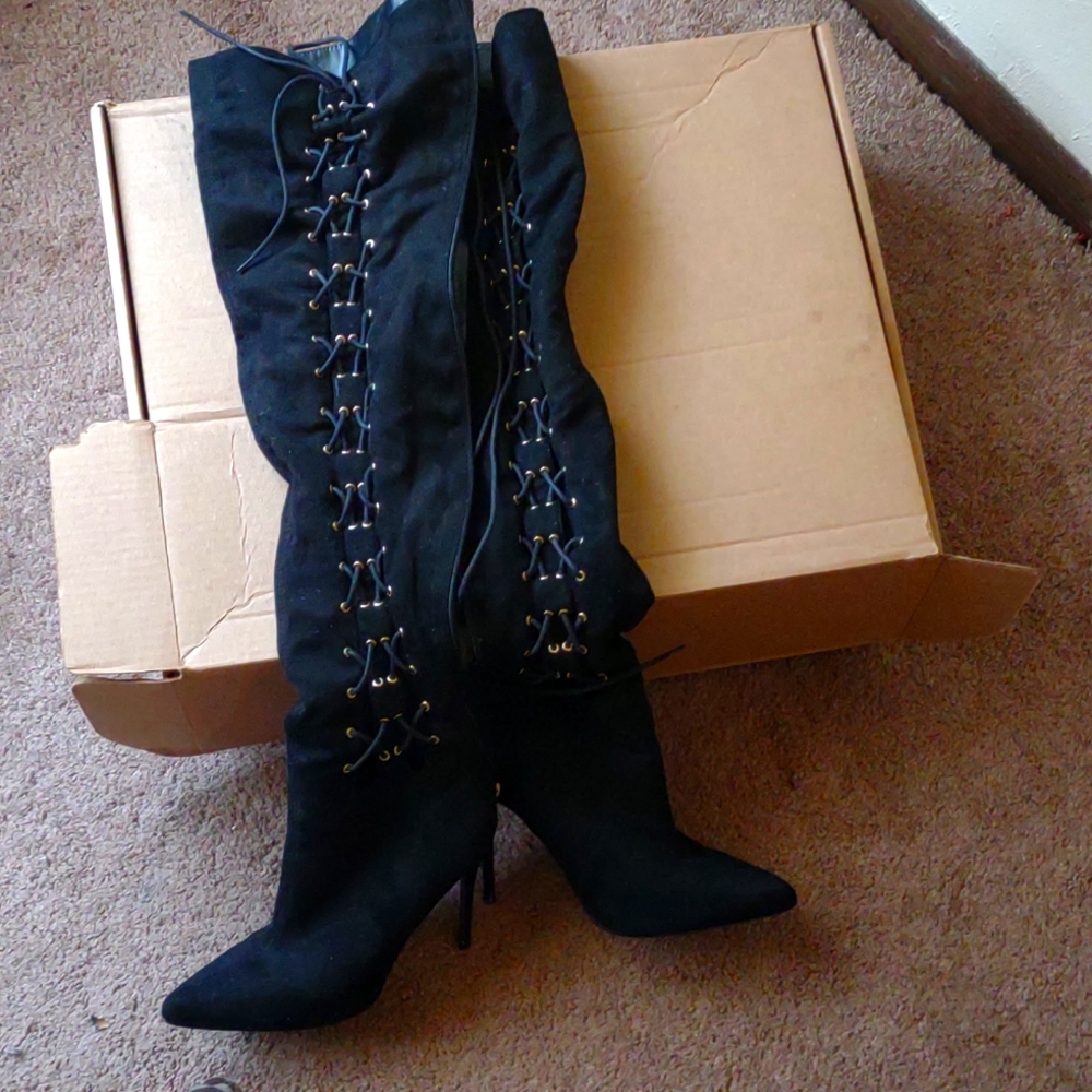 Thigh-high sueade boots
